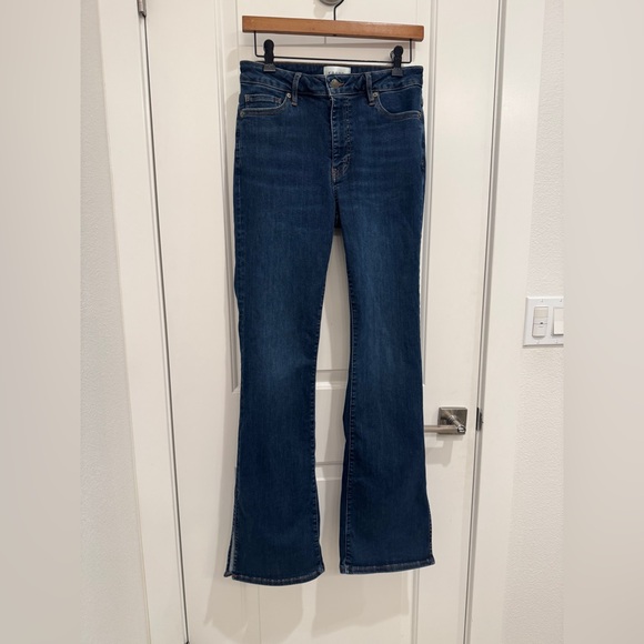 FRAME LE MINI BOOT
Women's Le Mini Boot Outseam Slit Jeans size 28 $268 - Picture 6 of 16